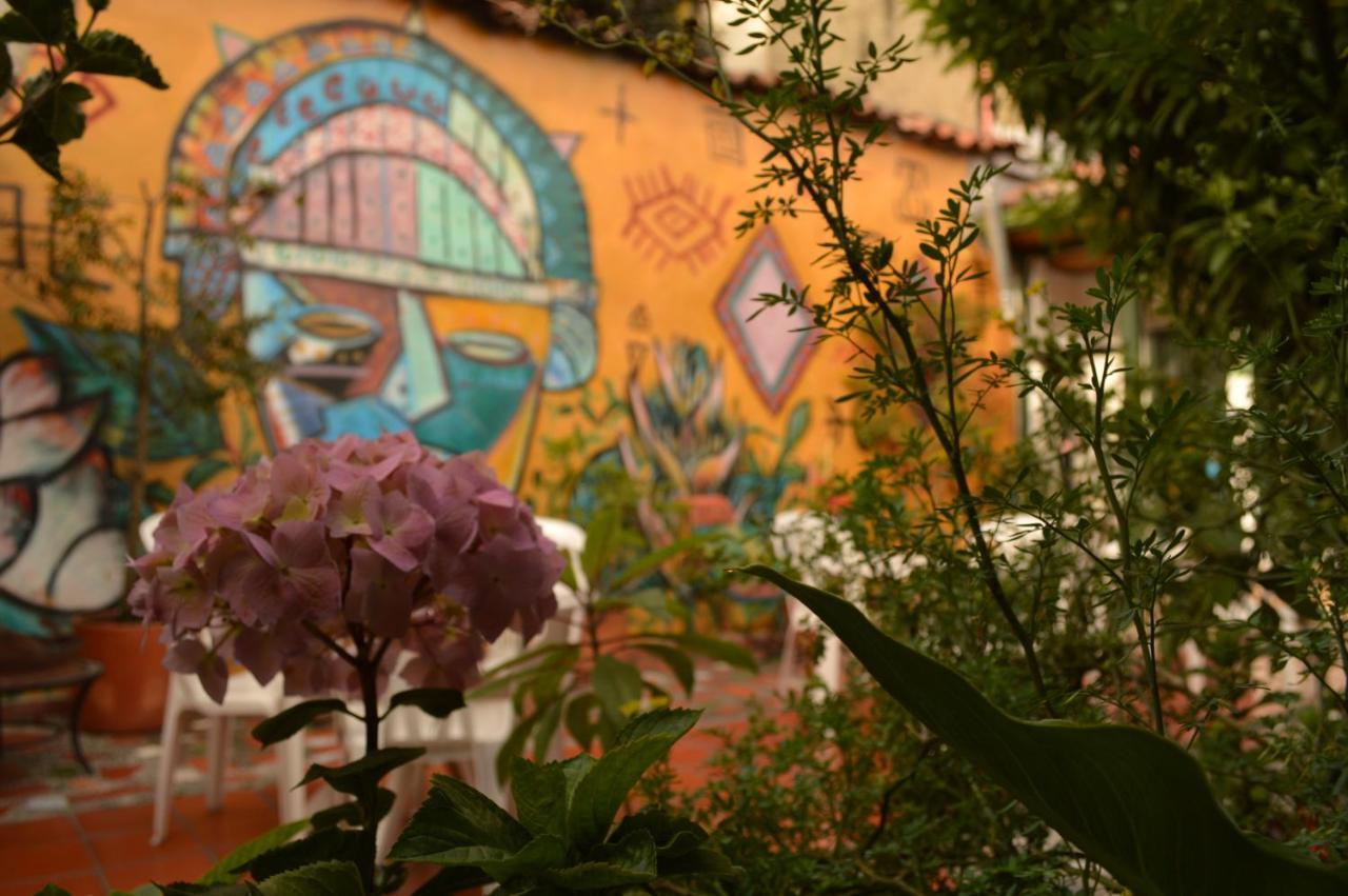 Hostal Sue Candelaria โบโกตา ภายนอก รูปภาพ