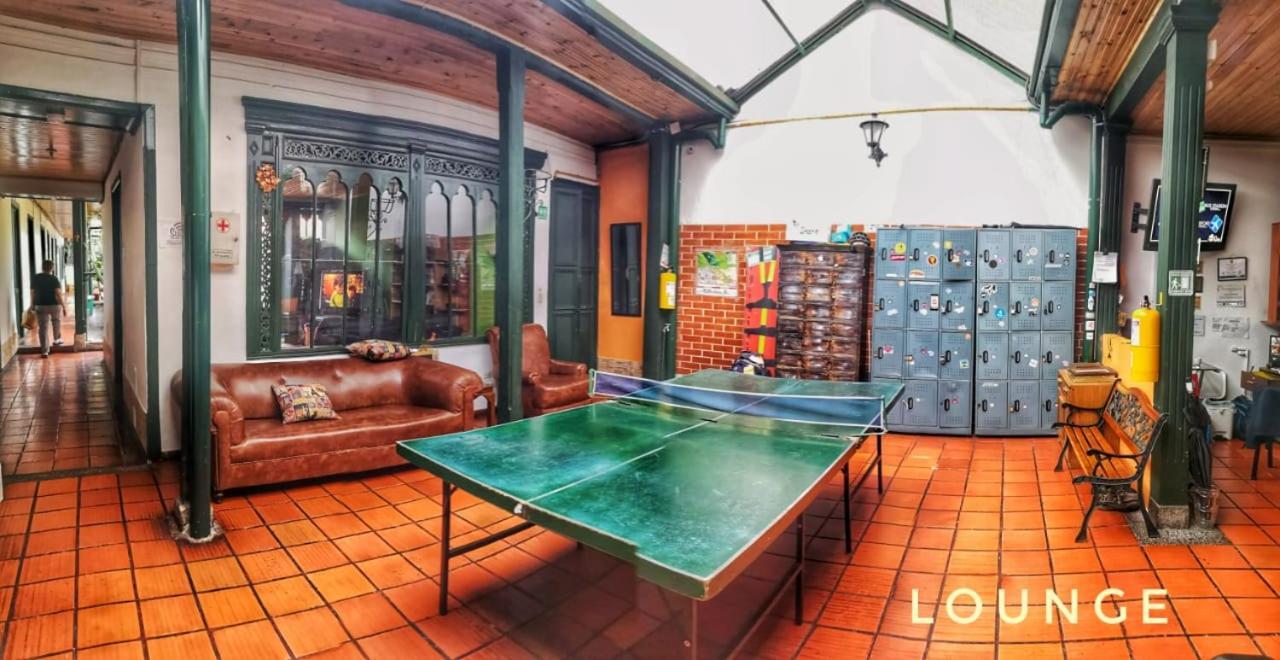 Hostal Sue Candelaria โบโกตา ภายนอก รูปภาพ